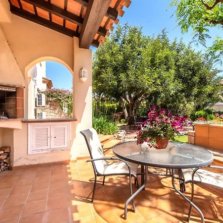 Golfy 8 Golf Villa
